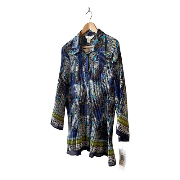 New York City Design Co. Plus Size Button Up Blouse Pleated Paisley 3X NWT - Picture 2 of 5